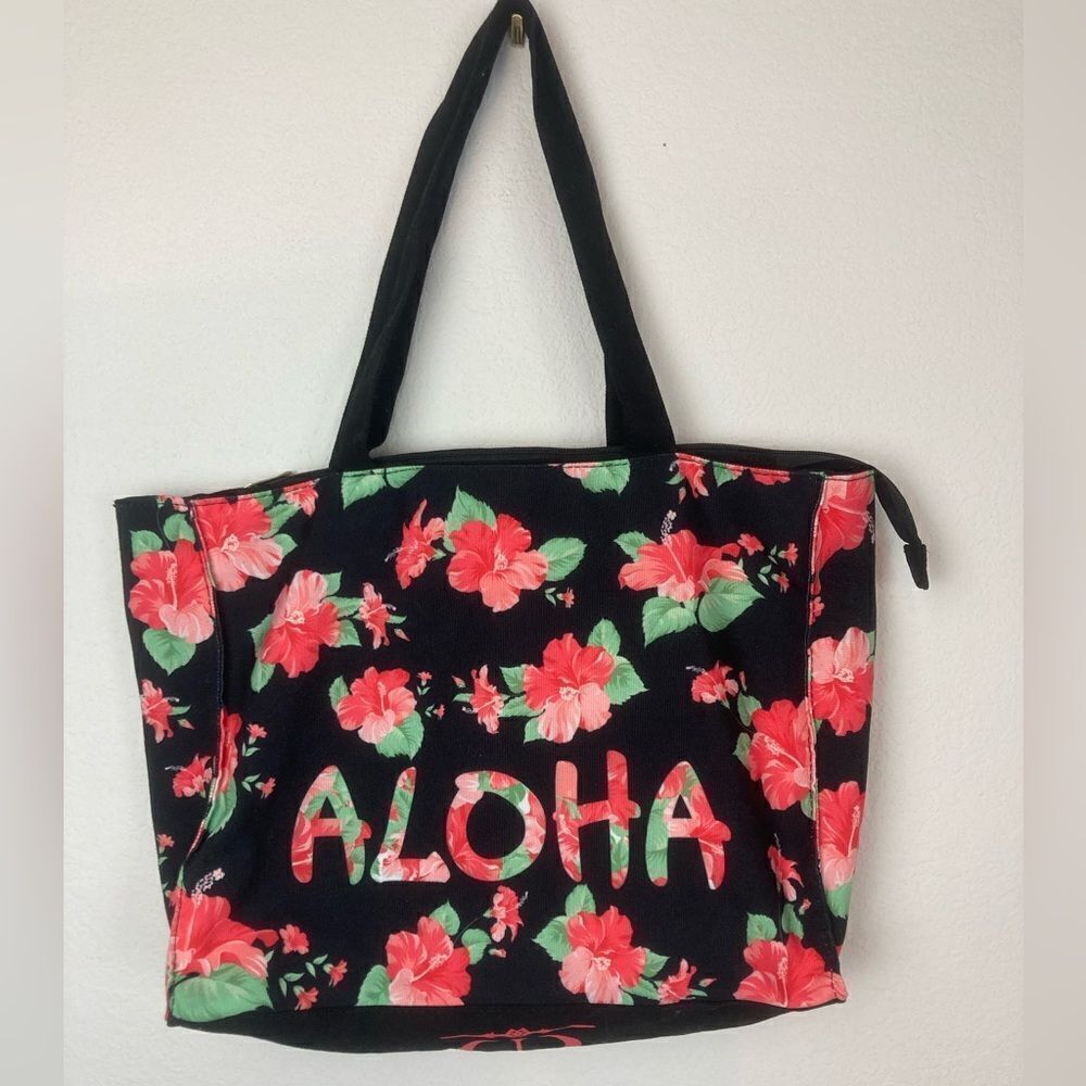 Robin Ruth NWOT Aloha Canvas tote w/ top zipper, zippered pocket, 1 other pocket